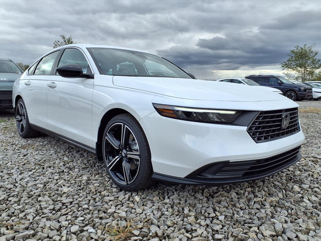 2025 Honda Accord Hybrid Sport's photo
