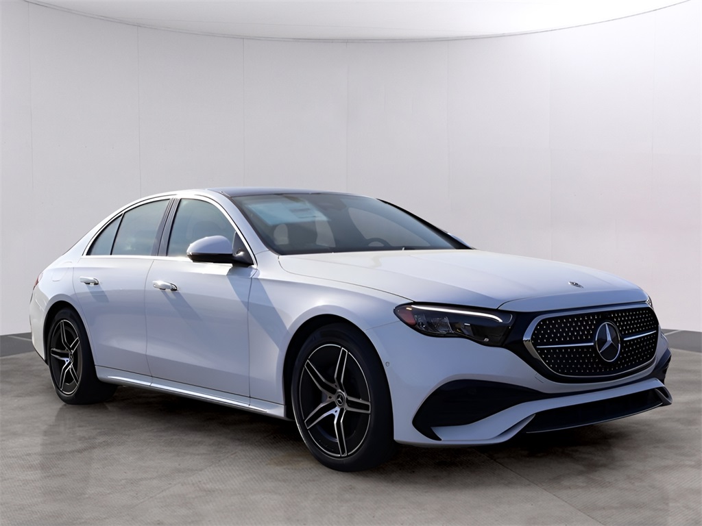 2025 Mercedes Benz E 350 4MATIC photo 3