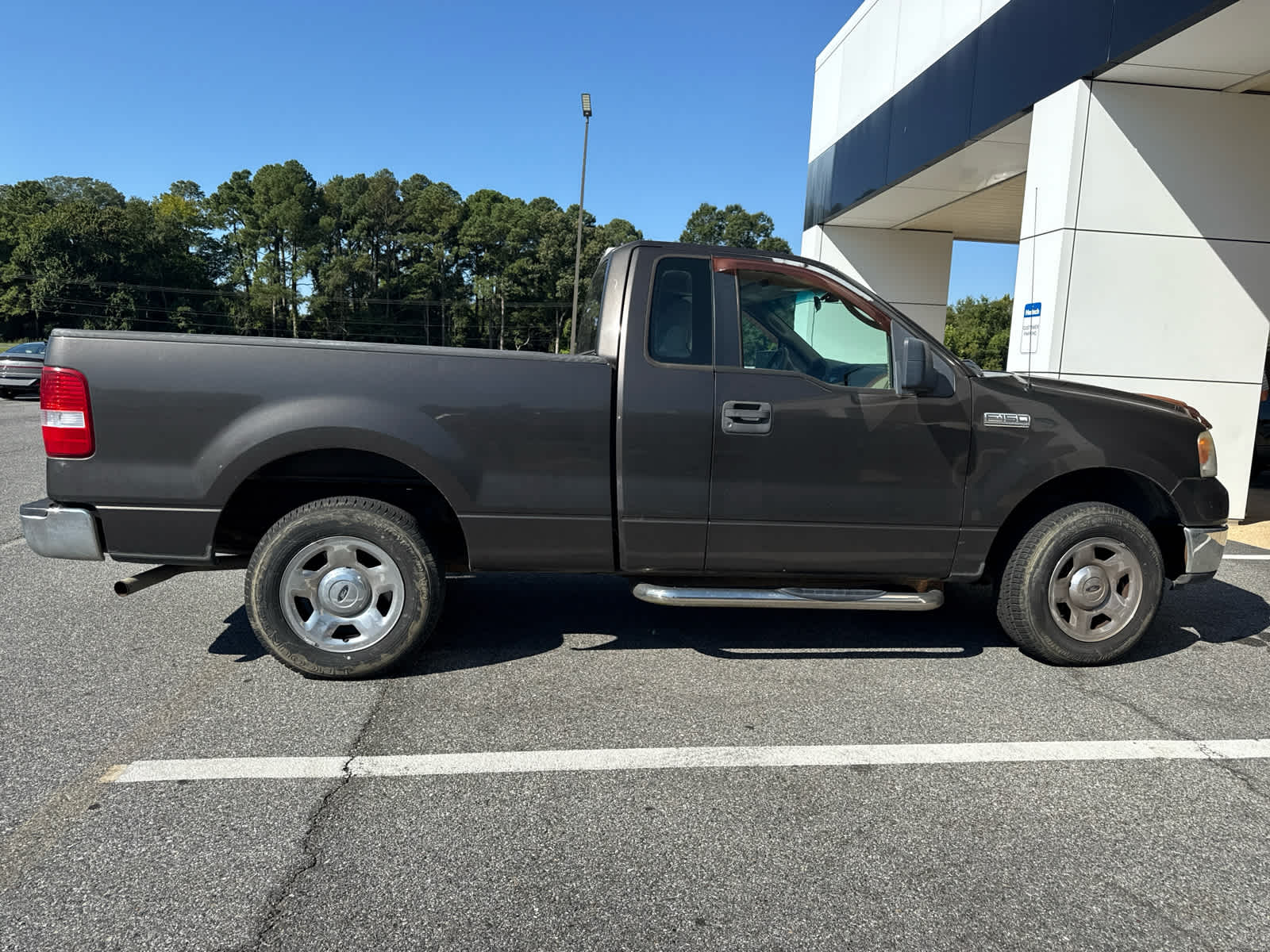 2005 Ford F-150 XL photo 6
