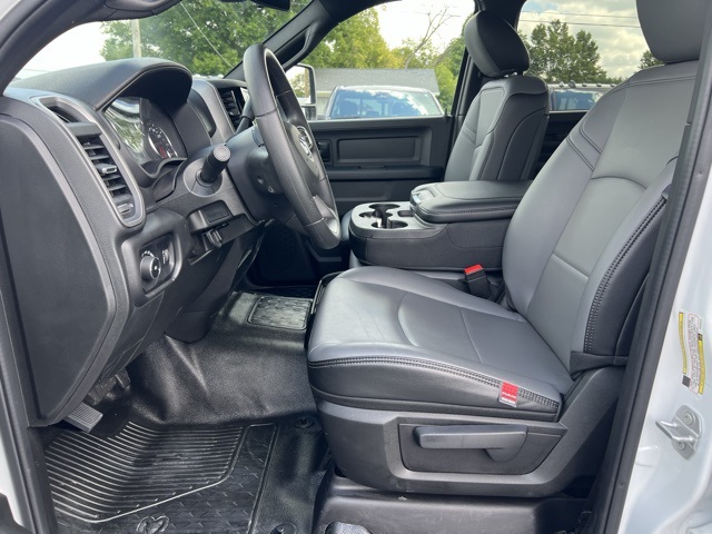 2025 Ram 3500 Tradesman photo 4