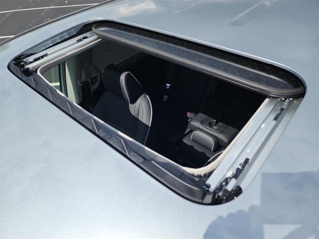 2026 Honda Odyssey Elite photo 3
