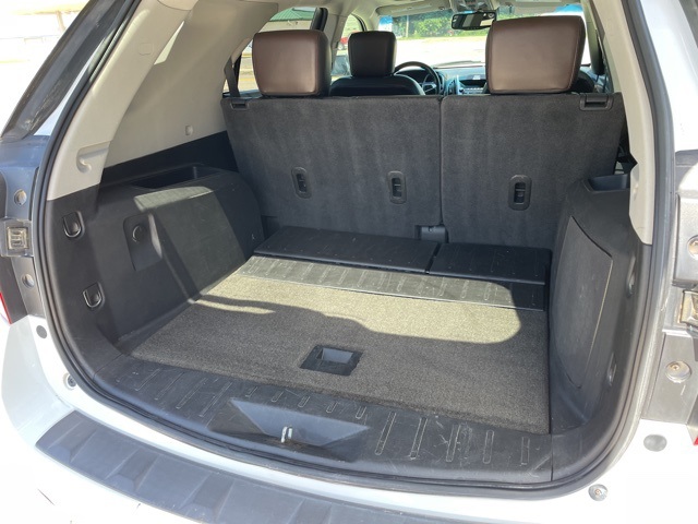 2011 Chevrolet Equinox LT photo 4