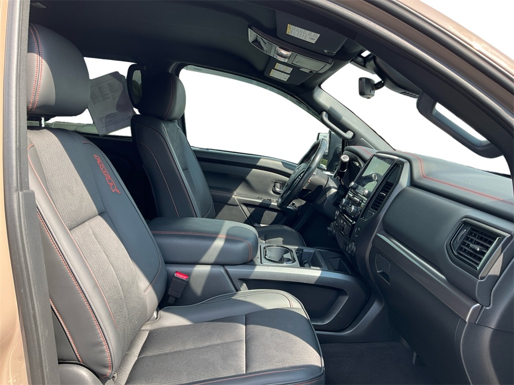 2023 Nissan Titan PRO-4X photo 23