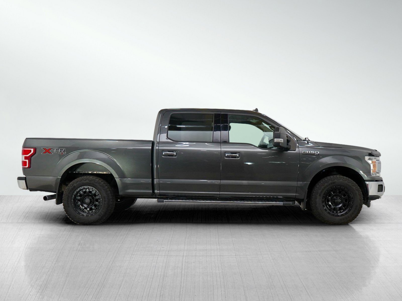 2019 Ford F-150 XLT photo 5