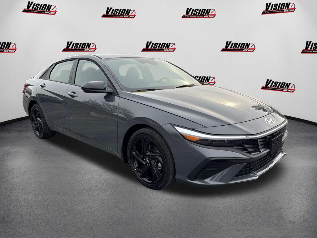 2026 Hyundai Elantra Hybrid SEL Sport photo 3