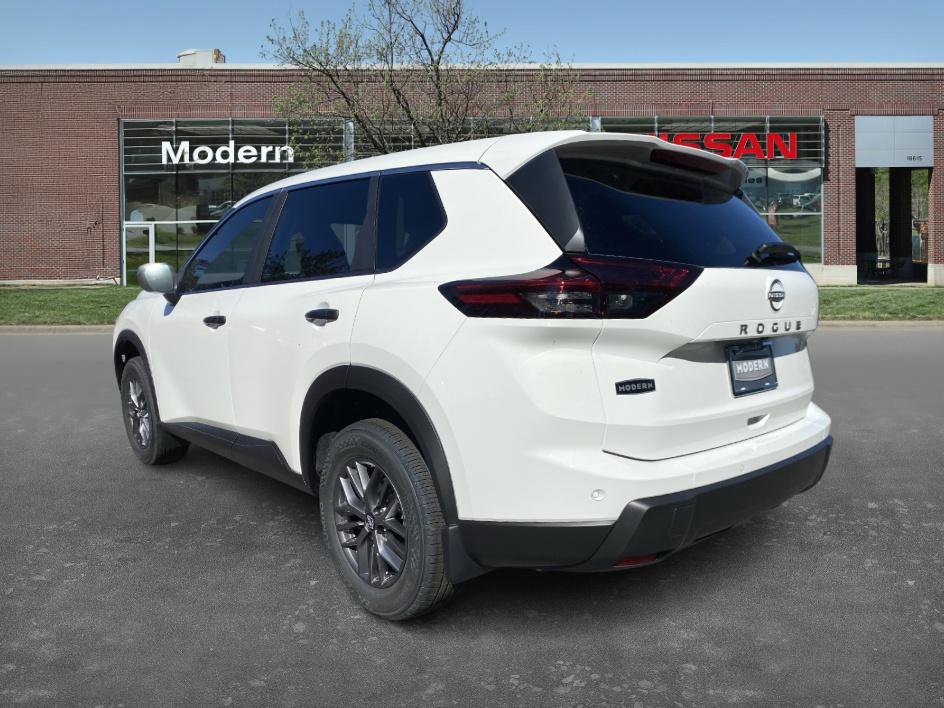 2026 Nissan Rogue S photo 2
