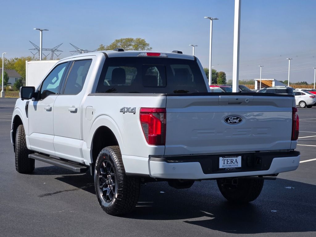 2025 Ford F-150 XLT photo 11