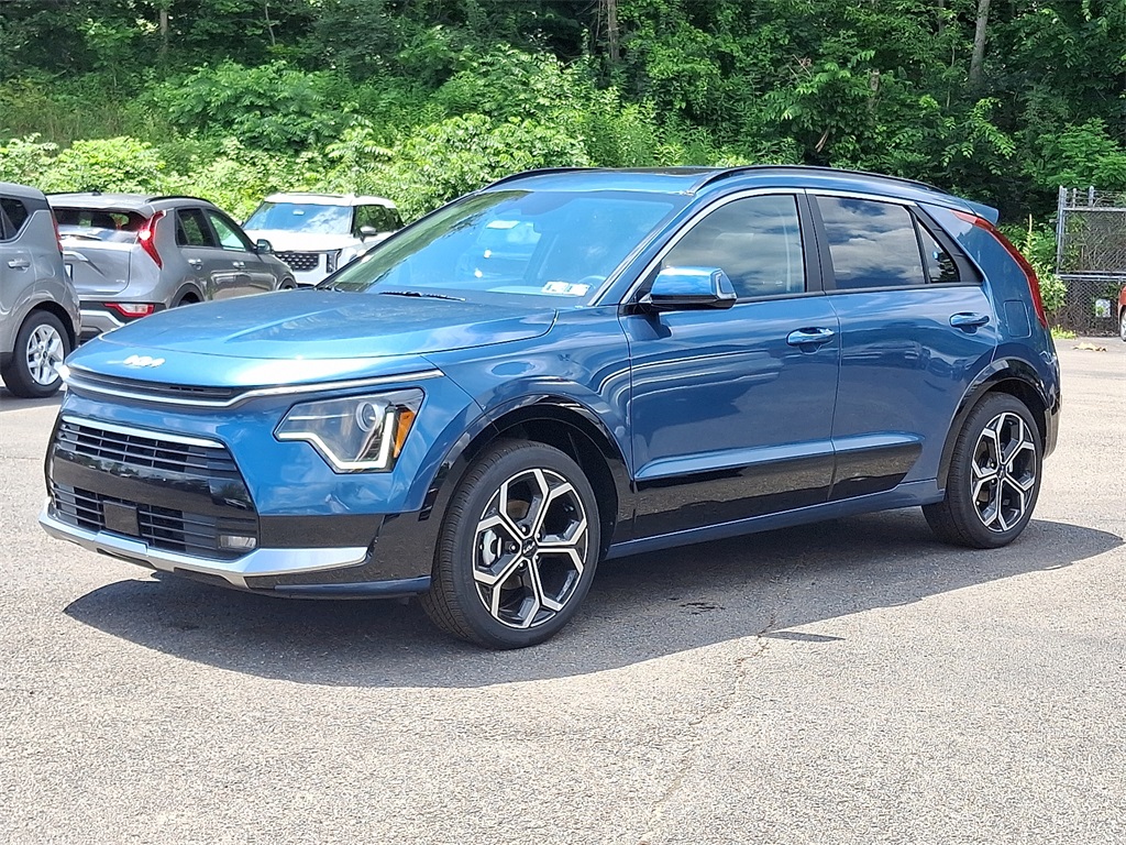 2025 Kia Niro EX Touring photo 3