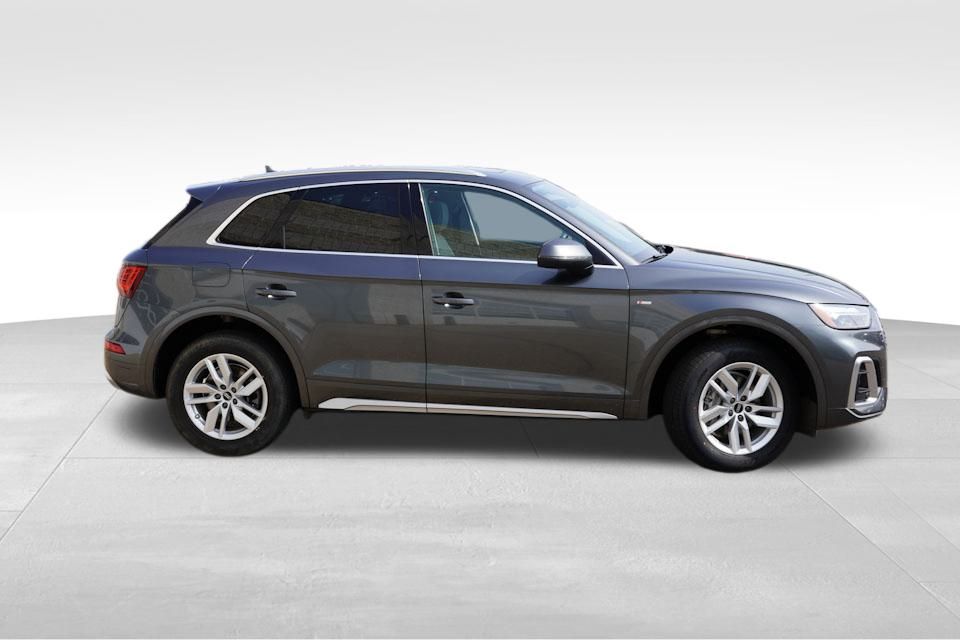2022 Audi Q5 45 S line Premium photo 3