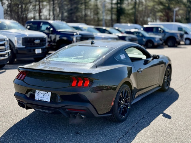 2025 Ford Mustang GT Premium photo 4