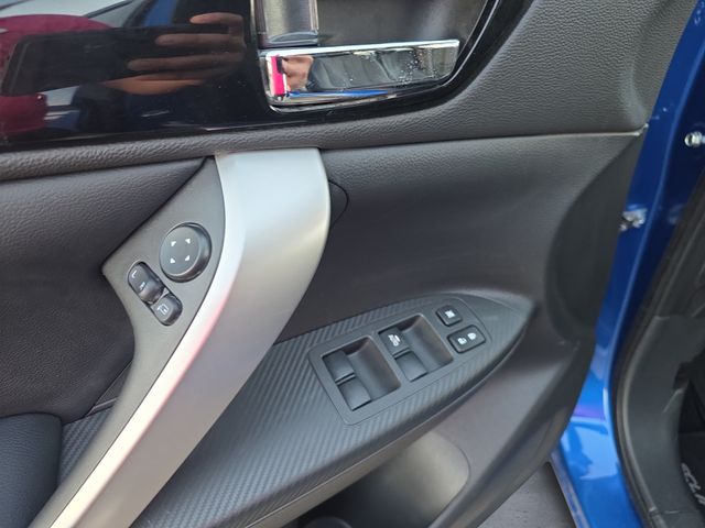 2025 Mitsubishi Eclipse Cross SE photo 12