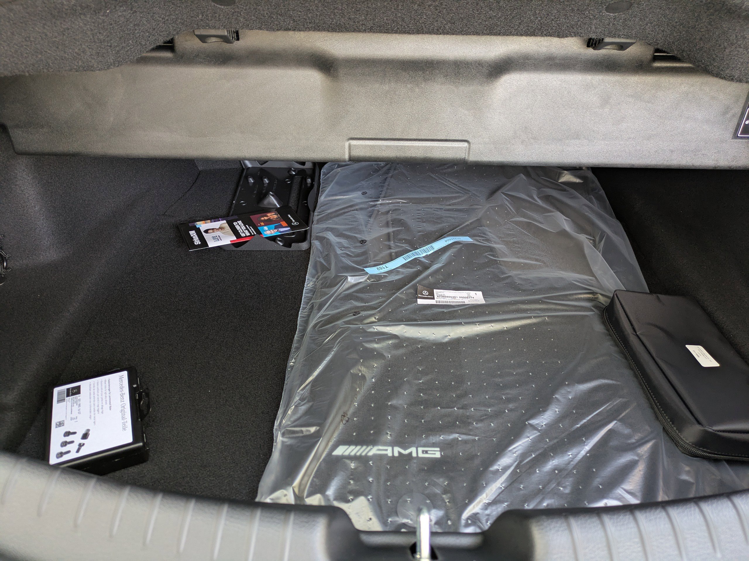 2026 Mercedes Benz CLE 450 4MATIC photo 2