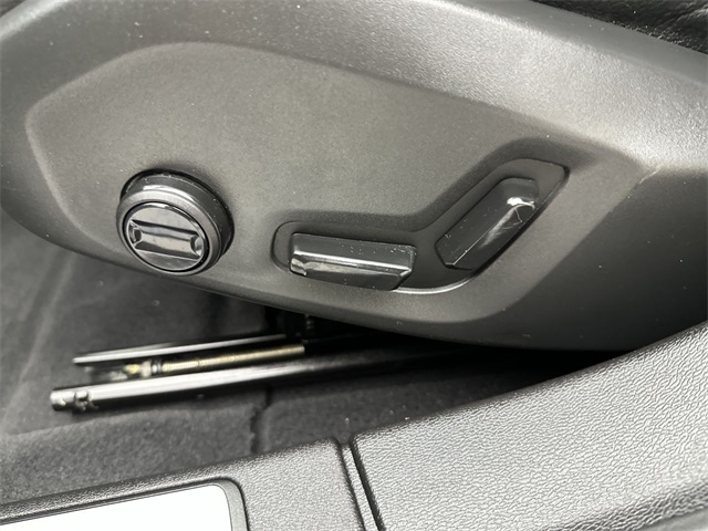 2023 Volvo S60 Recharge T8 Plus photo 3