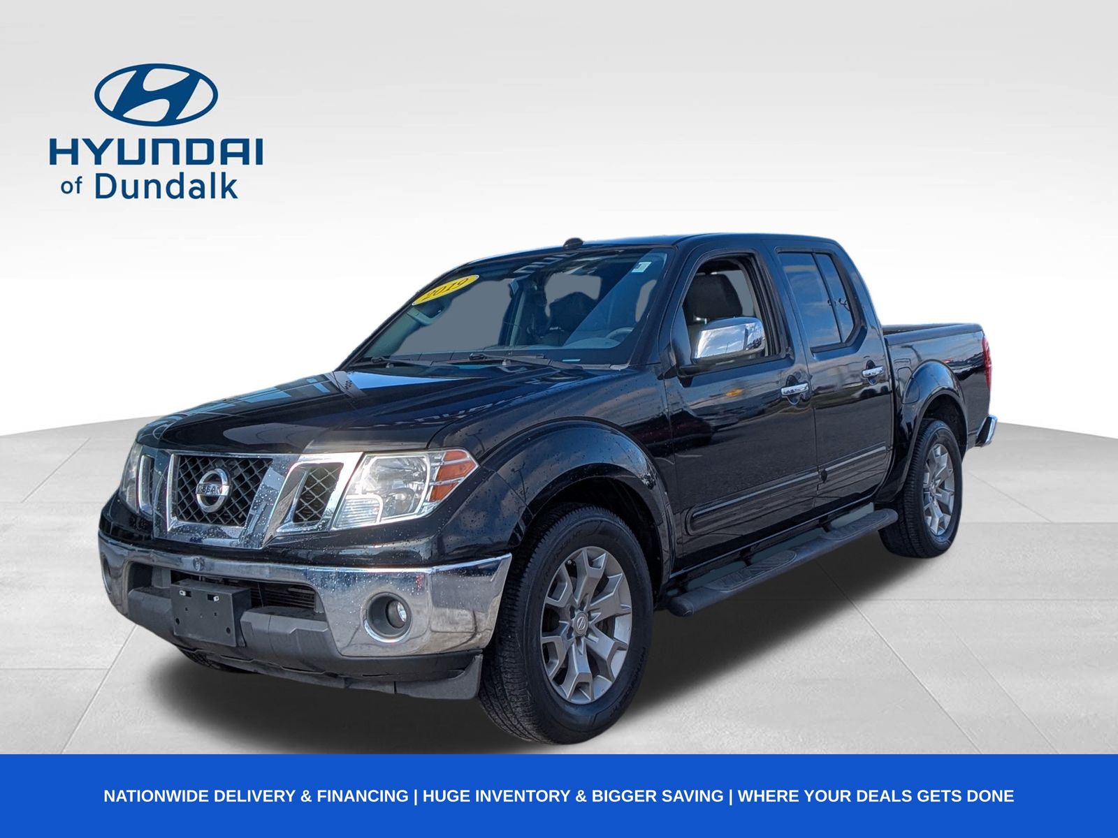 2019 Nissan Frontier SL's photo