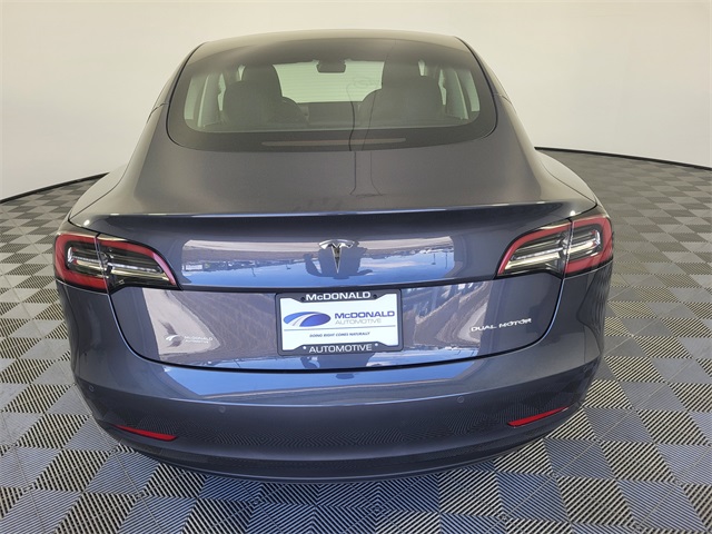 2022 Tesla Model 3 Long Range photo 16