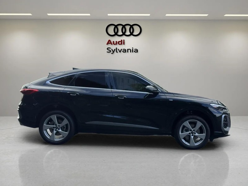 2025 Audi Q5 Sportback Premium Plus photo 5
