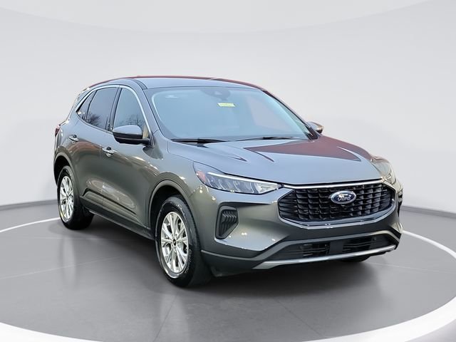 2023 Ford Escape Active's photo