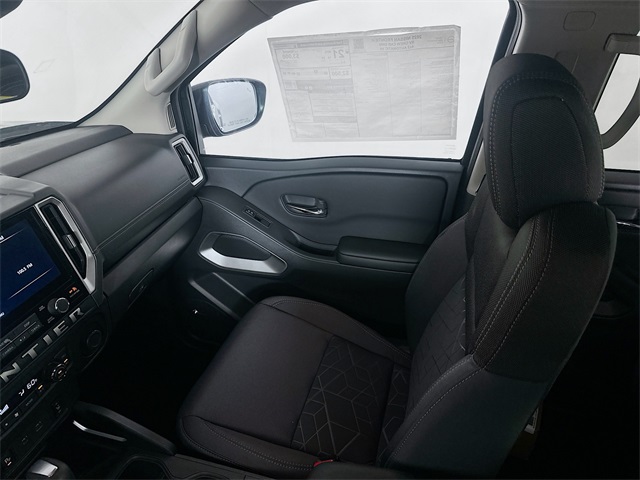 2025 Nissan Frontier SV photo 20