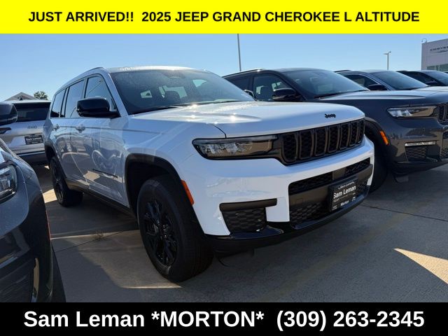 2025 Jeep Grand Cherokee L Altitude's photo