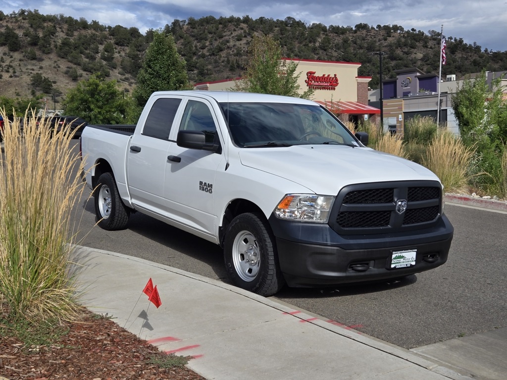 2016 Ram 1500 Tradesman photo 3