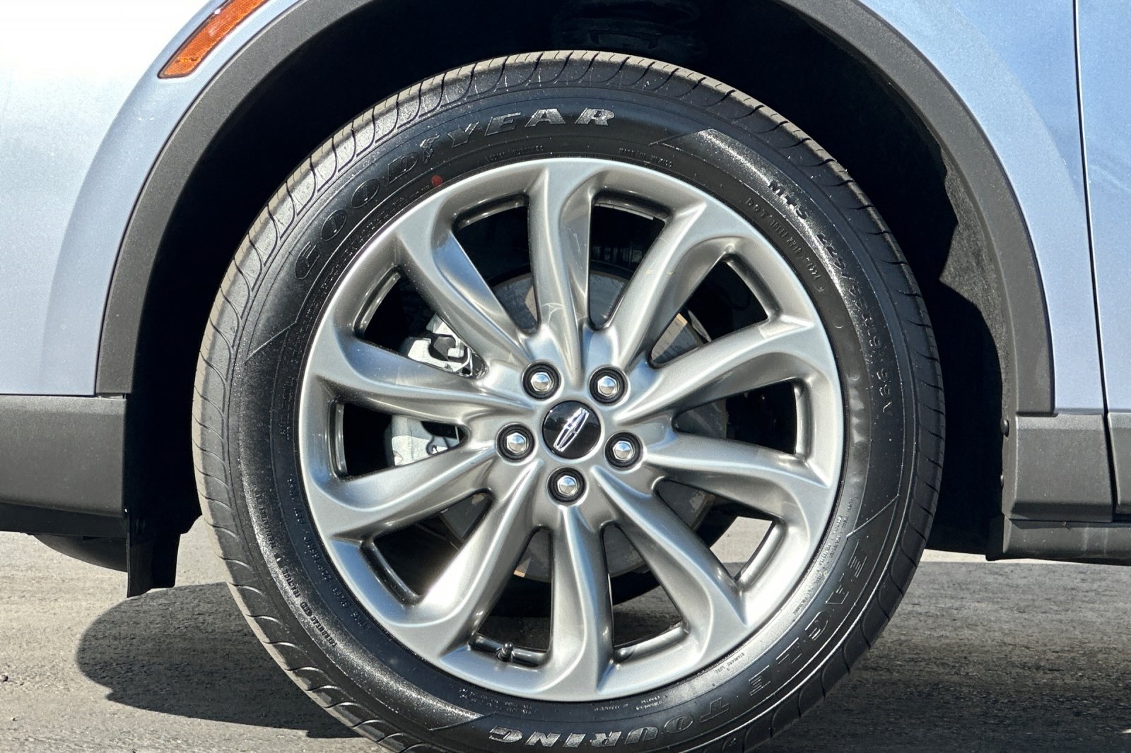 2022 Lincoln Corsair Standard photo 25