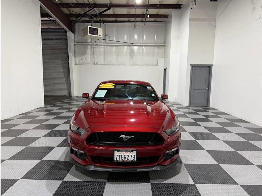 2016 Ford Mustang GT Premium photo 3
