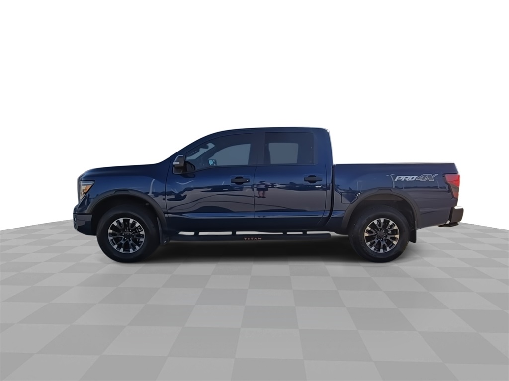 2023 Nissan Titan PRO-4X photo 5