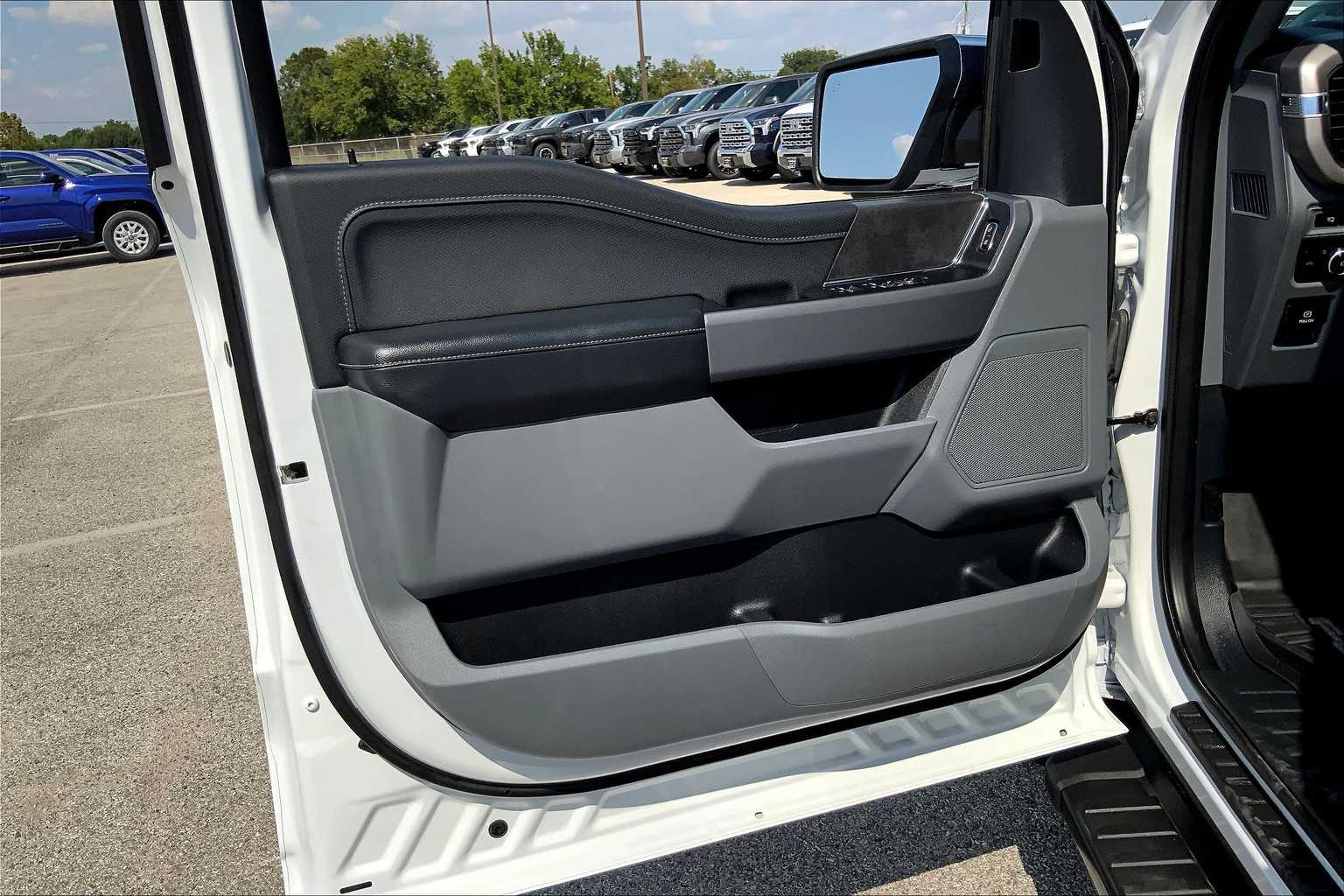 2024 Ford F-150 XLT photo 20