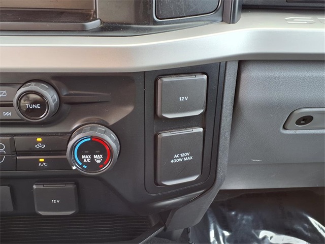 2023 Ford F-350 XLT photo 9