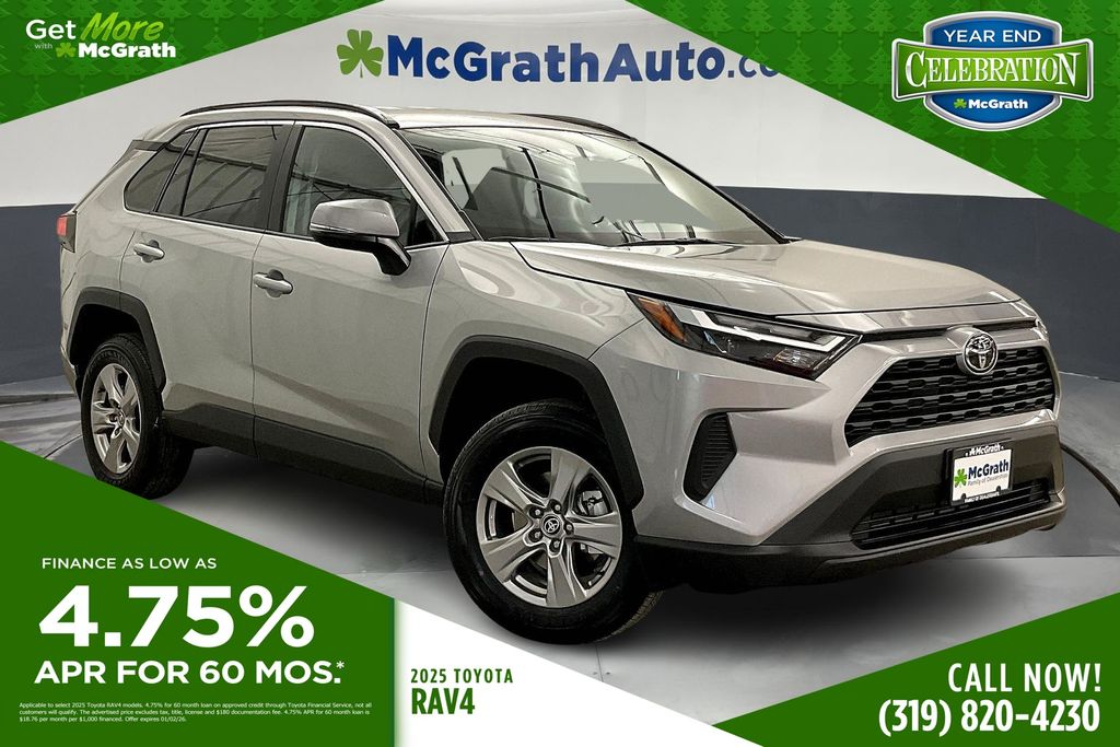 2025 Toyota RAV4 XLE's photo