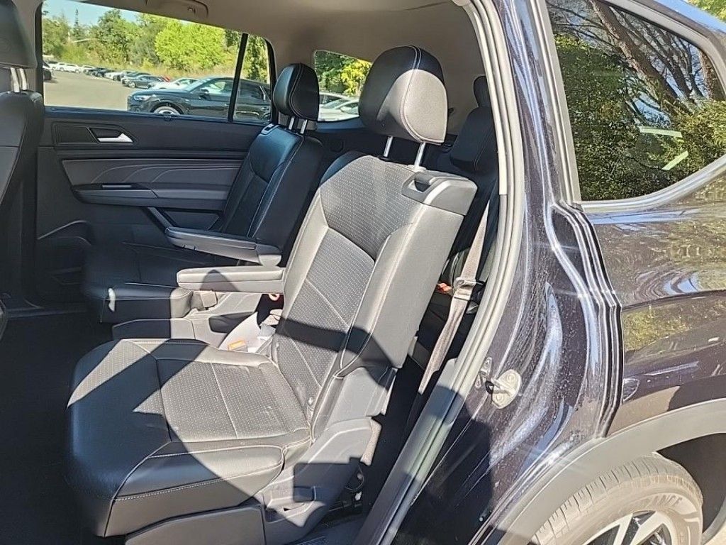 2022 Volkswagen Atlas V6 SEL photo 6