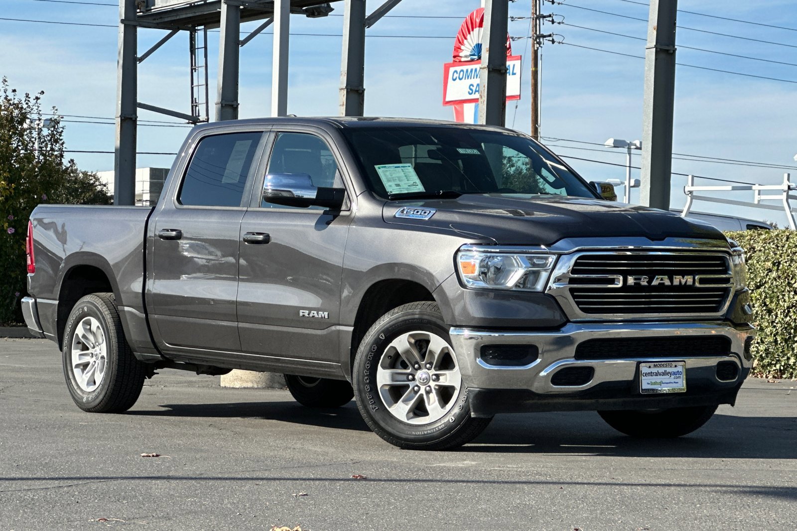 2024 Ram 1500 Laramie photo 2