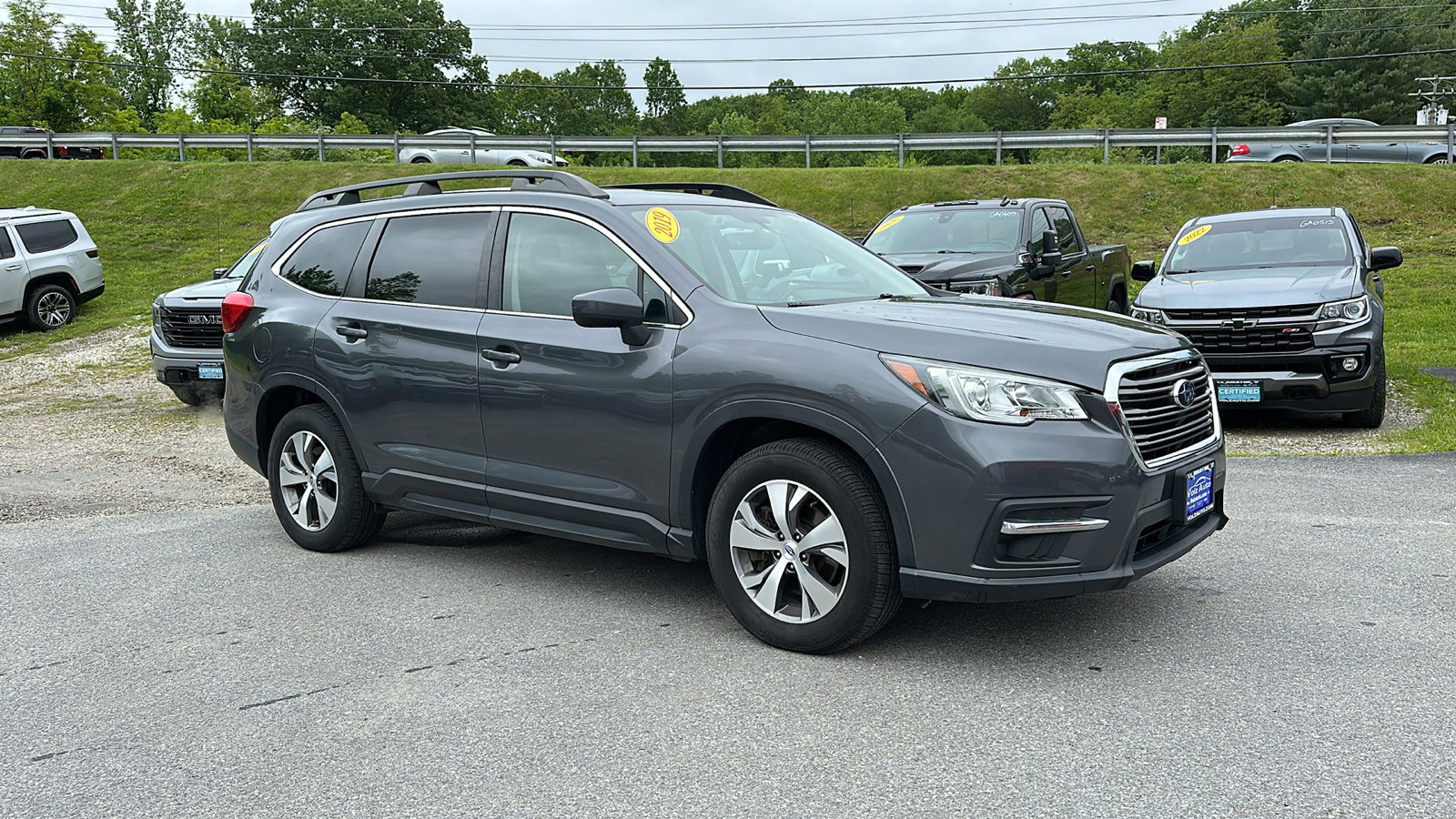 2019 Subaru Ascent Premium photo 2