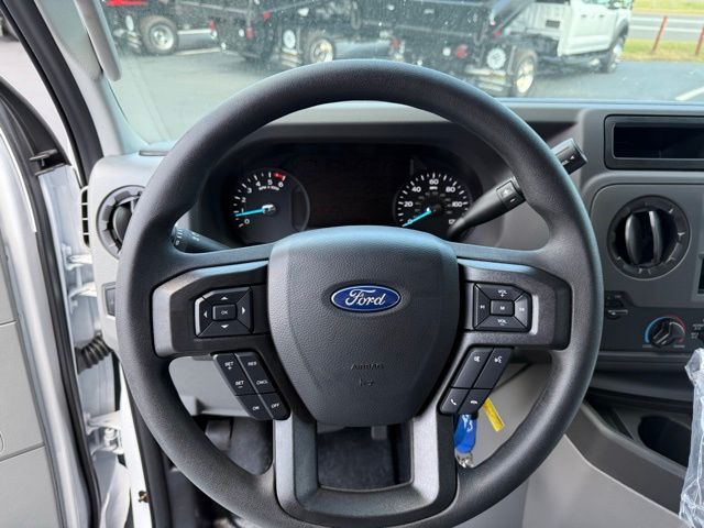 2026 Ford E-350 Base photo 9