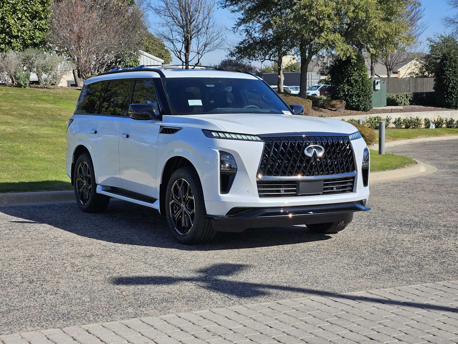 2026 INFINITI QX80 Sport - Photo 2