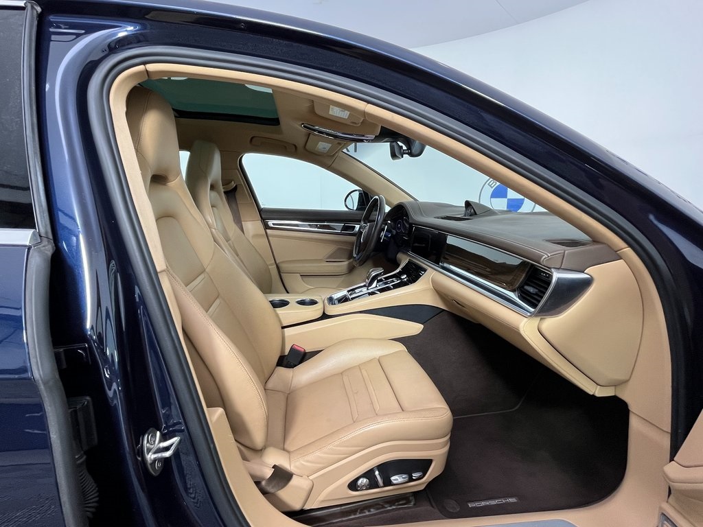 2021 Porsche Panamera 4S photo 21