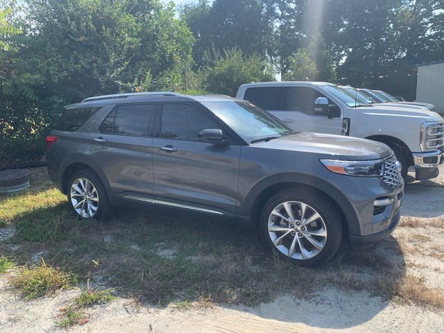 2023 Ford Explorer Platinum photo 2
