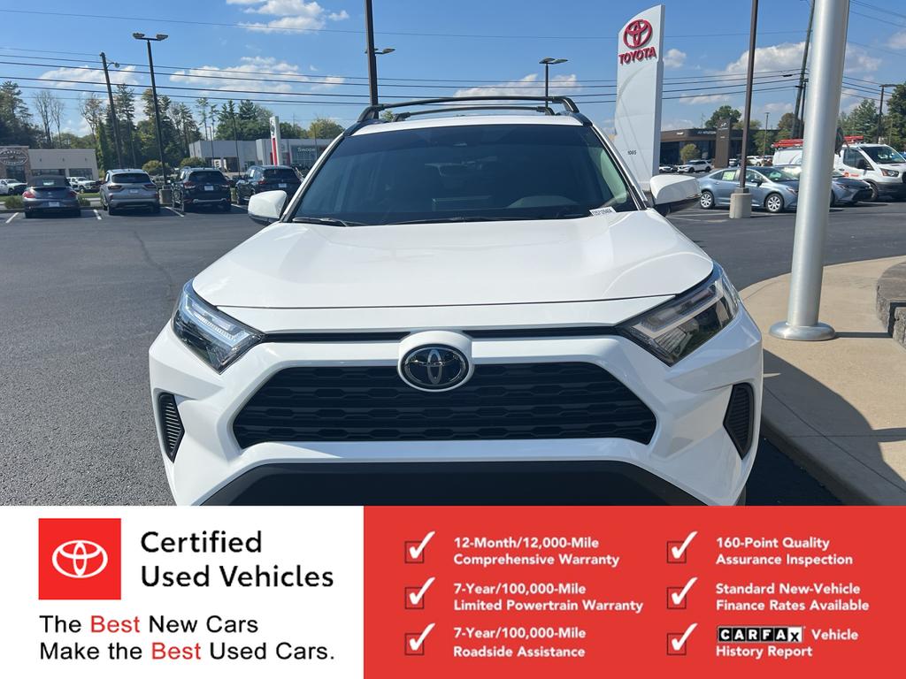2025 Toyota RAV4 XLE photo 2