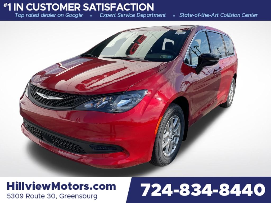 2026 Chrysler Voyager LX's photo