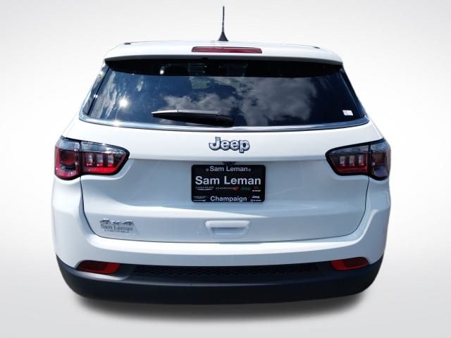 2025 Jeep Compass Sport photo 15
