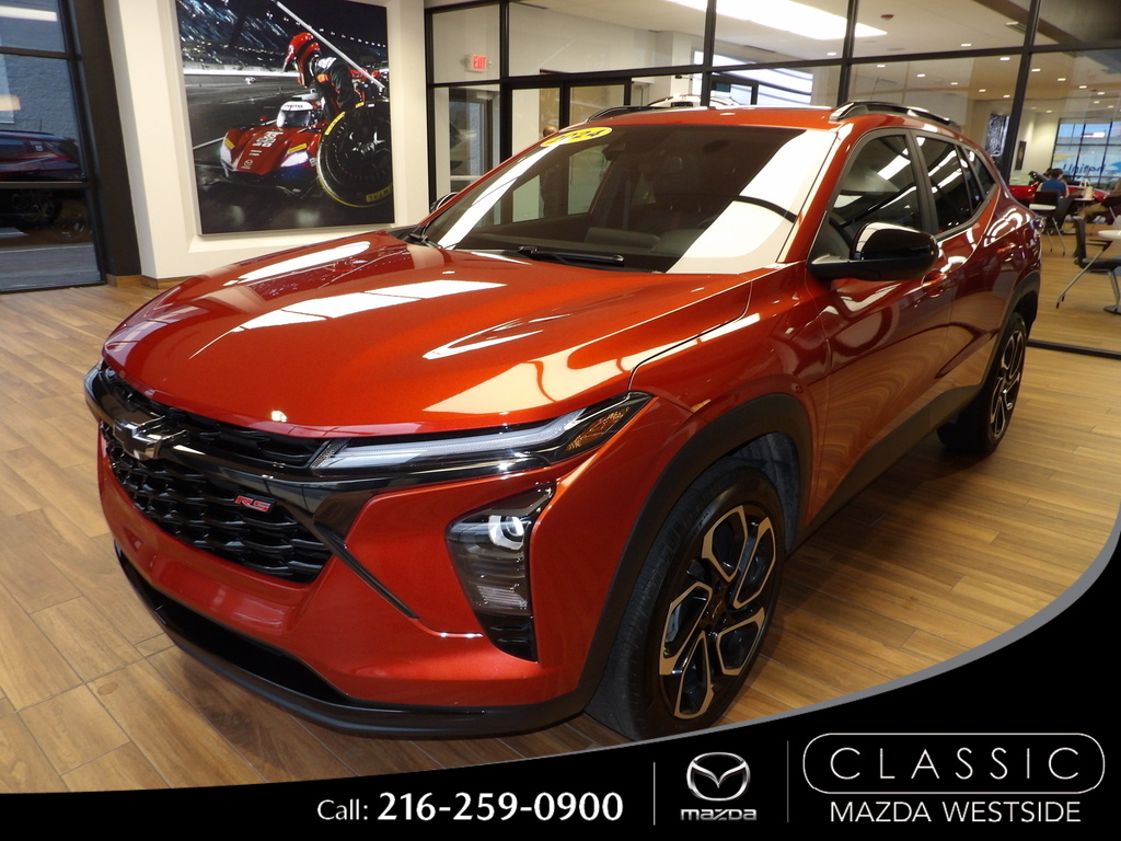 2024 Chevrolet Trax RS's photo