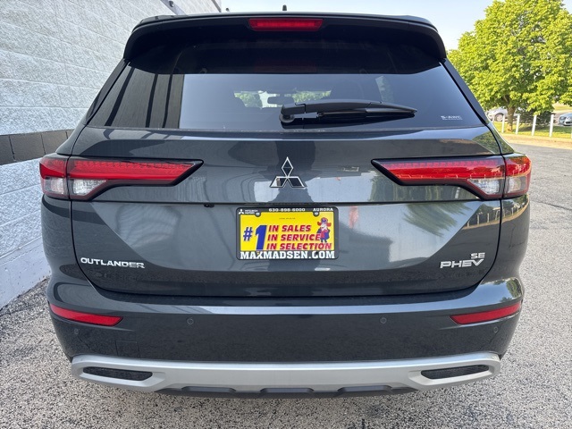 2025 Mitsubishi Outlander PHEV SE photo 4