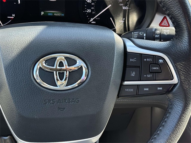 2021 Toyota Sienna XLE photo 23