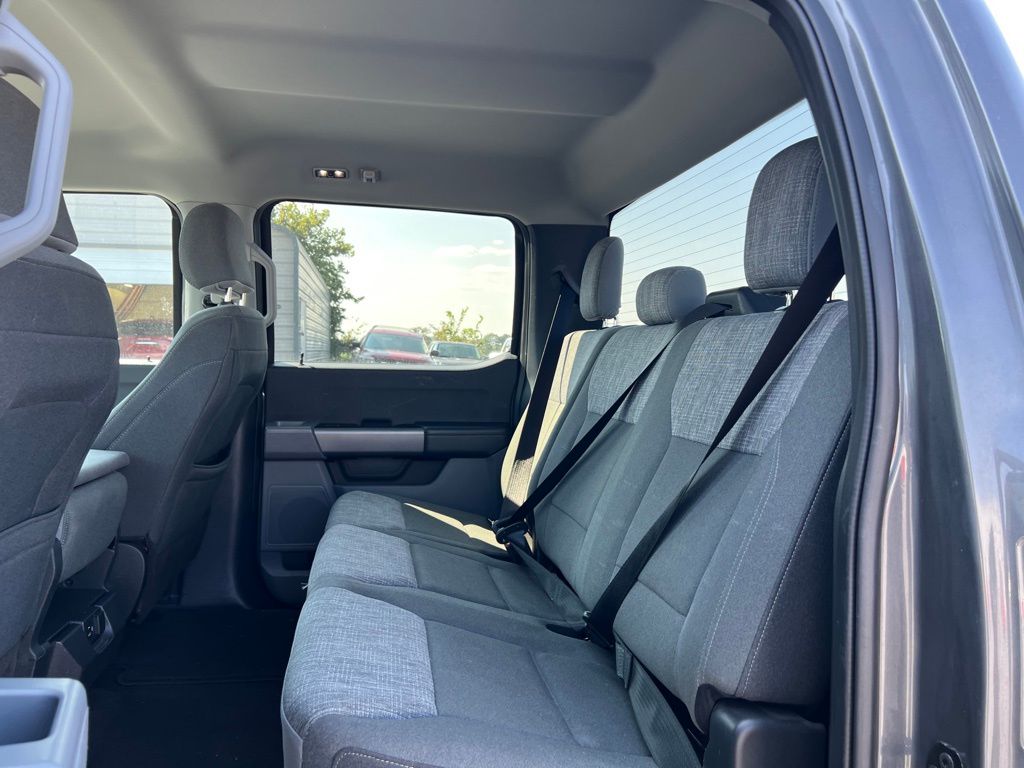 2023 Ford F-150 XLT photo 12