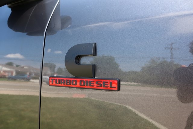 2025 Ram 3500 Laramie photo 4