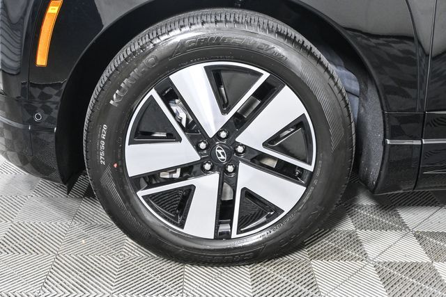 2026 Hyundai Ioniq SEL photo 13