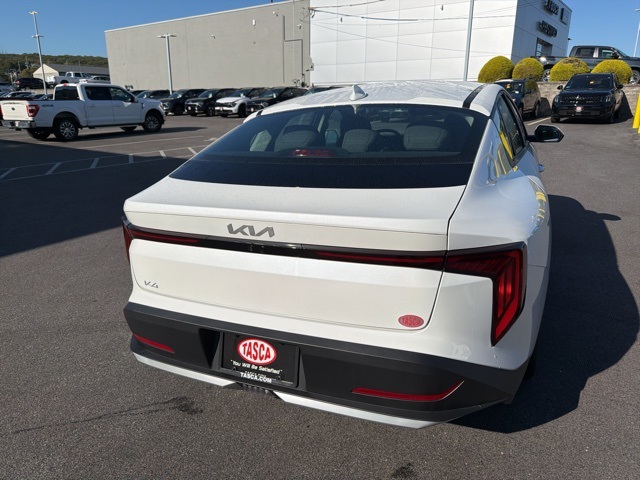 2025 Kia K4 EX photo 4