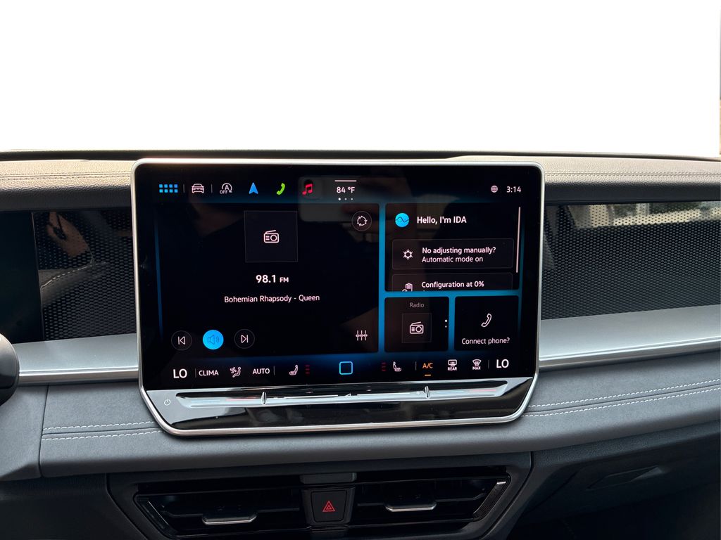2025 Volkswagen Tiguan SE photo 14