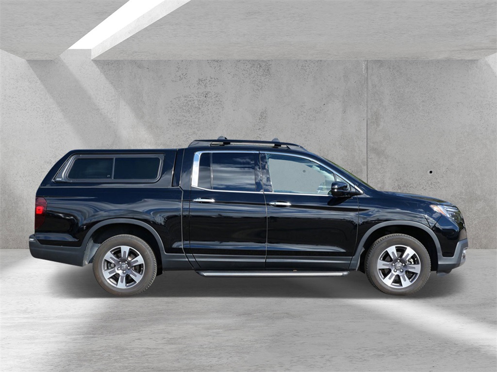 2019 Honda Ridgeline RTL-E photo 2