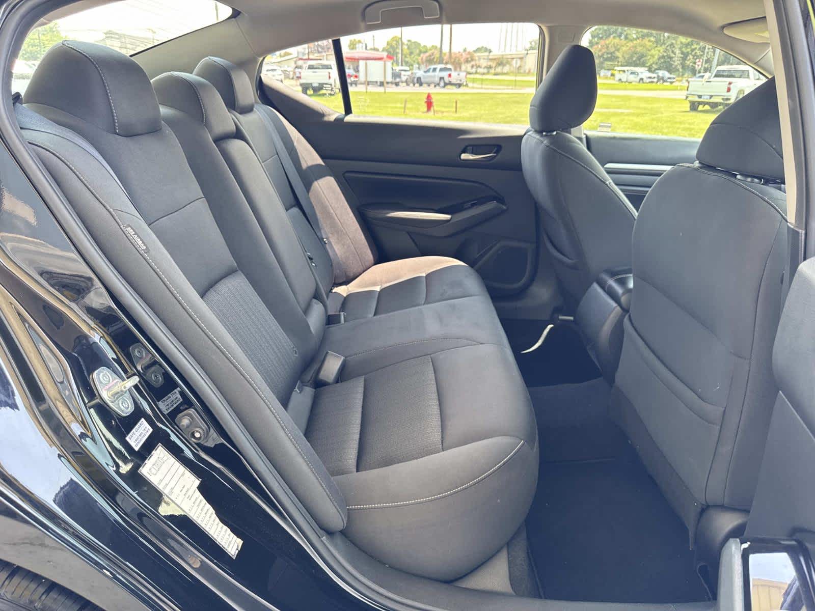 2021 Nissan Altima 2.5 SV photo 17